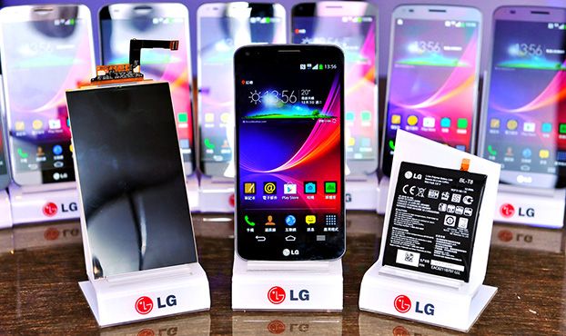 Изогнутые смартфоны от LG поступили в международную продажу