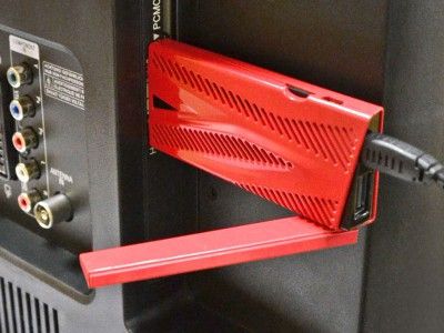 Tivion D4100 — консоль на Android в форм-факторе ключа