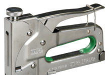 На что обратить внимание, выбирая скобкозабиватель