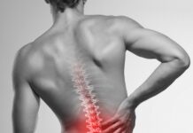 Почему возникают сильные боли в спине и как их лечить?