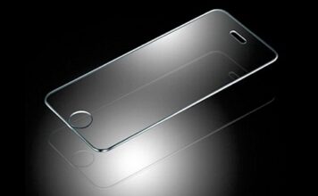 Защитное стекло: аксессуар для безопасности смартфона
