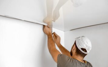 Особенности монтажа натяжных потолков