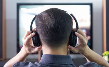 Наушники для ТВ: идеальное времяпровождение дома