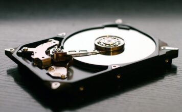 Что делать, если жёсткий диск не определяется?