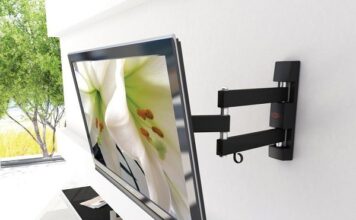 Нужен ли кронштейн для телевизора?