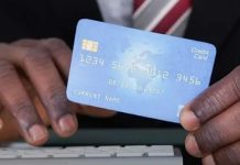 Банковское обслуживание для экспатов: преимущества карты для иностранцев в России